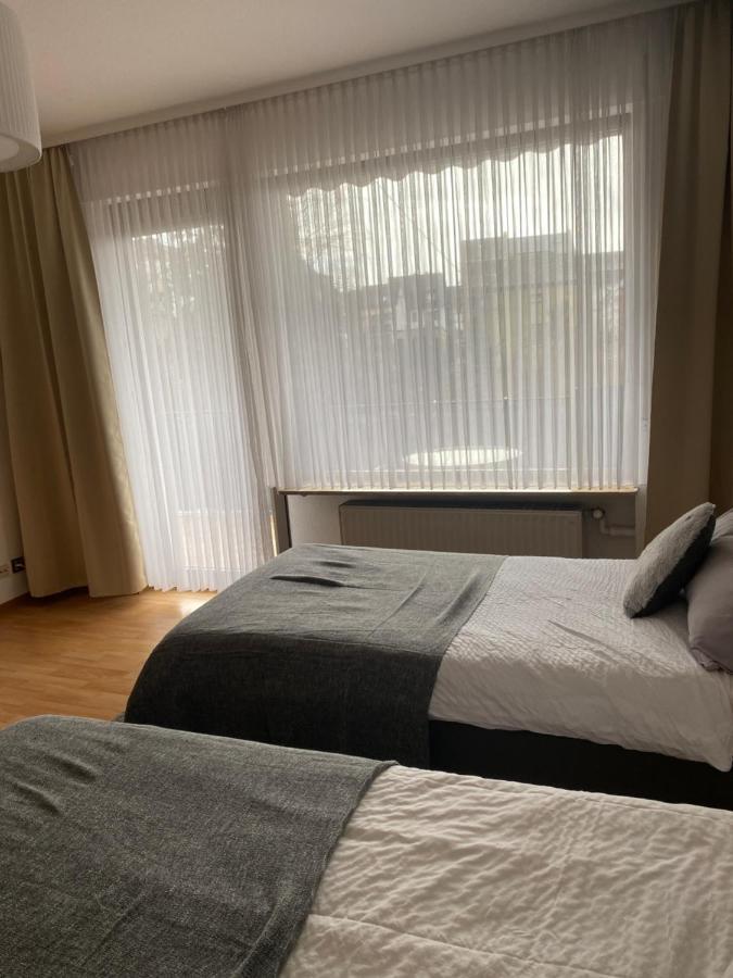 Ferienhaus Loehr Mit Treppenlift Vila Coblença Exterior foto